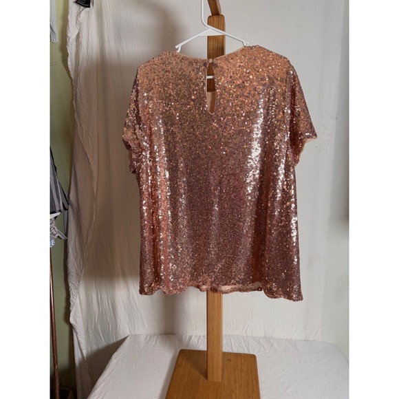 Torrid Rose Gold Sequin Short Sleeve Blouse Plus Size Holiday Party Top - Picture 3 of 4